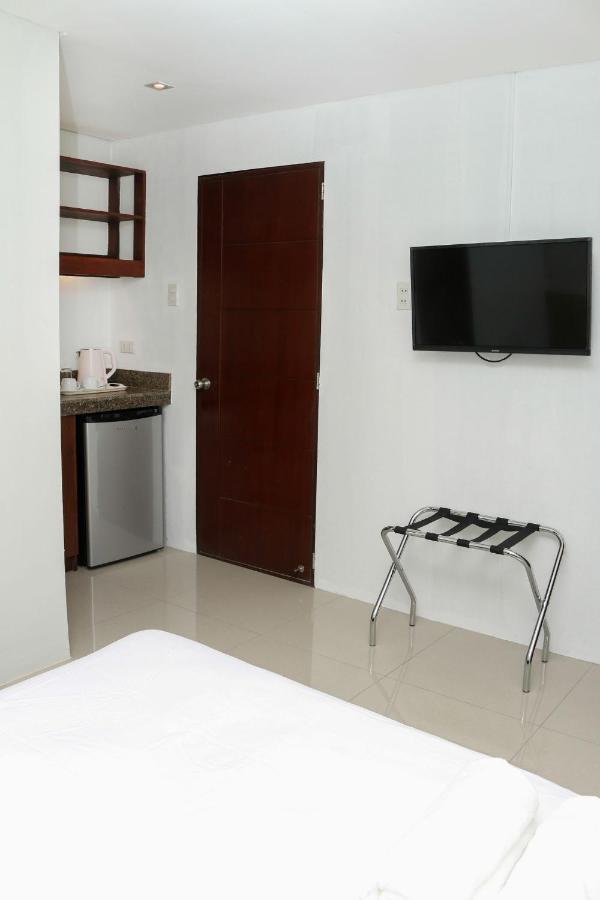 The Chipper Hotel Quezon City Kültér fotó